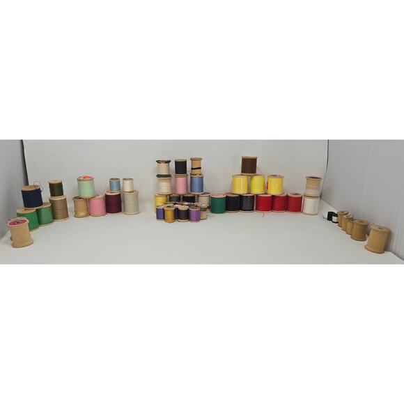 Vintage Wood Thread Spool Lot of 56 with 2 Plastic Cases Cotton Polyester - Picture 2 of 16